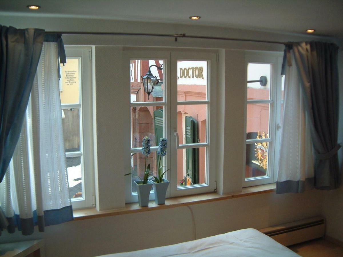 Appartement Kirschgarten ไมนซ์ ภายนอก รูปภาพ